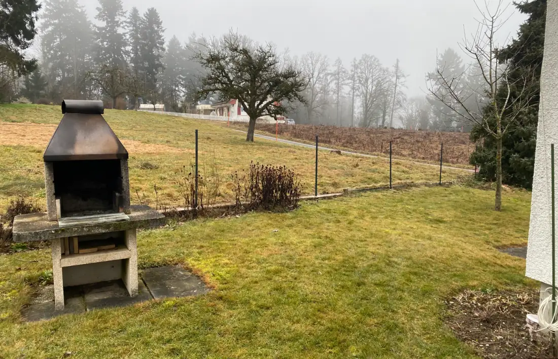 Gartenzaun Montage im Aussenbereich